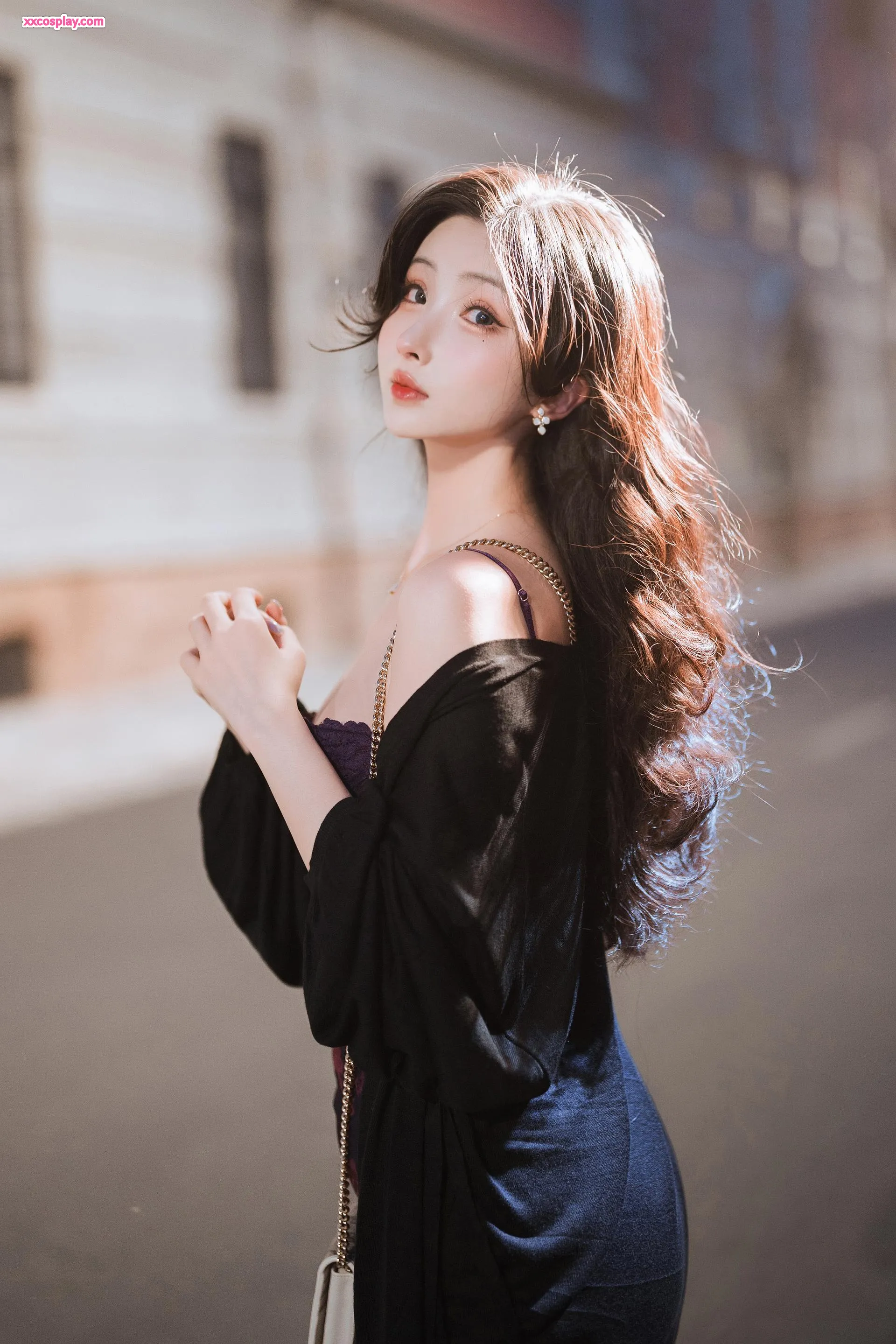 Rioko Liangliangzi: Glamorous Stepmom